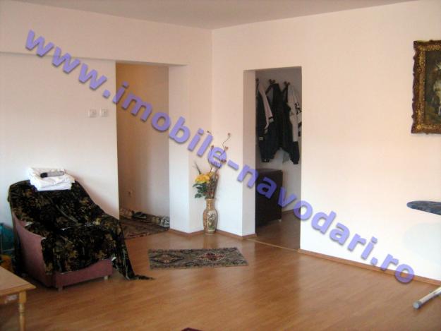 Navodari apartament 4 camere - Pret | Preturi Navodari apartament 4 camere