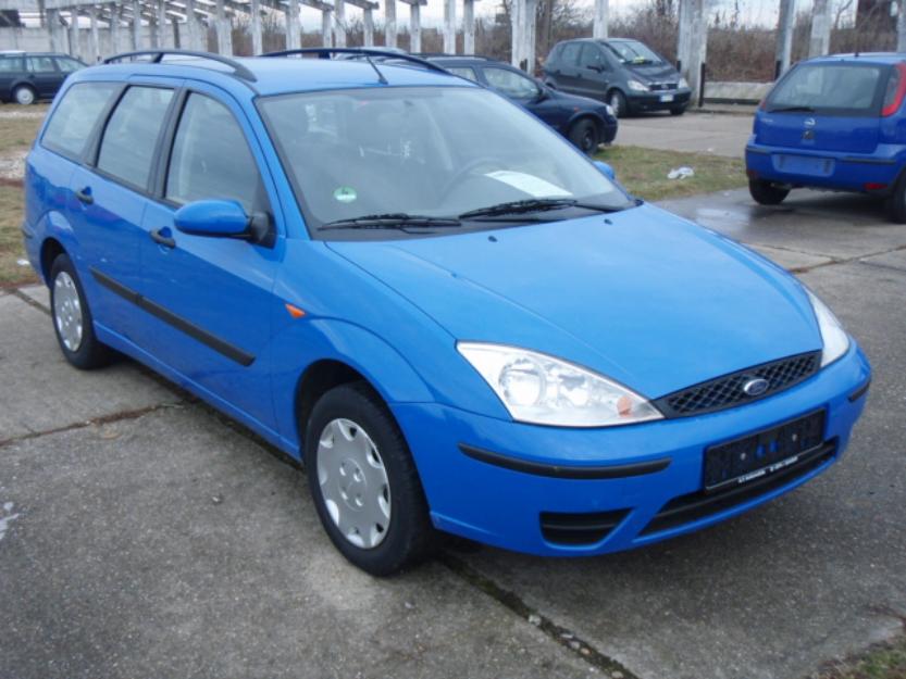 FORD Focus 1.4i Clima Combi - Pret | Preturi FORD Focus 1.4i Clima Combi