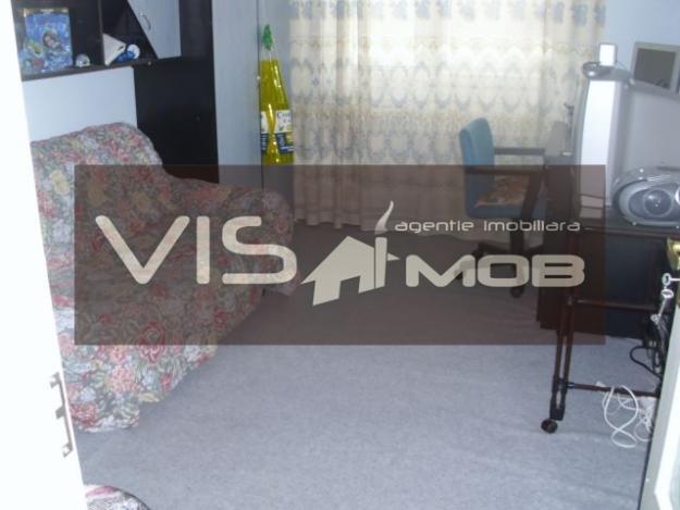 Vand apartament cu 4 camere in Onesti - Pret | Preturi Vand apartament cu 4 camere in Onesti