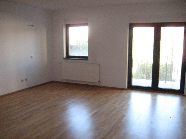 Apartament in bloc - 3 camere - Pret | Preturi Apartament in bloc - 3 camere