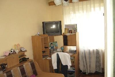 apartament cu 3 camere , situat in zona de sus, parter - Pret | Preturi apartament cu 3 camere , situat in zona de sus, parter