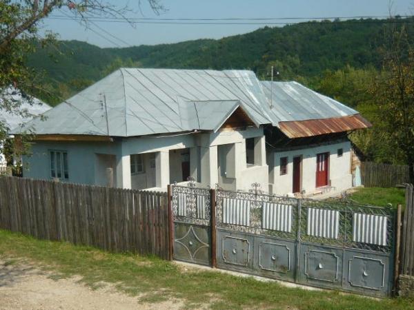 Casa Priboieni Jud. Arges - Pret | Preturi Casa Priboieni Jud. Arges