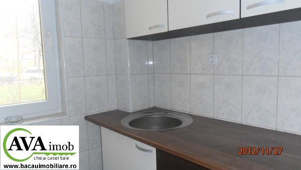 Ofer la vanzare apartament cu 2 camere renovat la cheie - Pret | Preturi Ofer la vanzare apartament cu 2 camere renovat la cheie