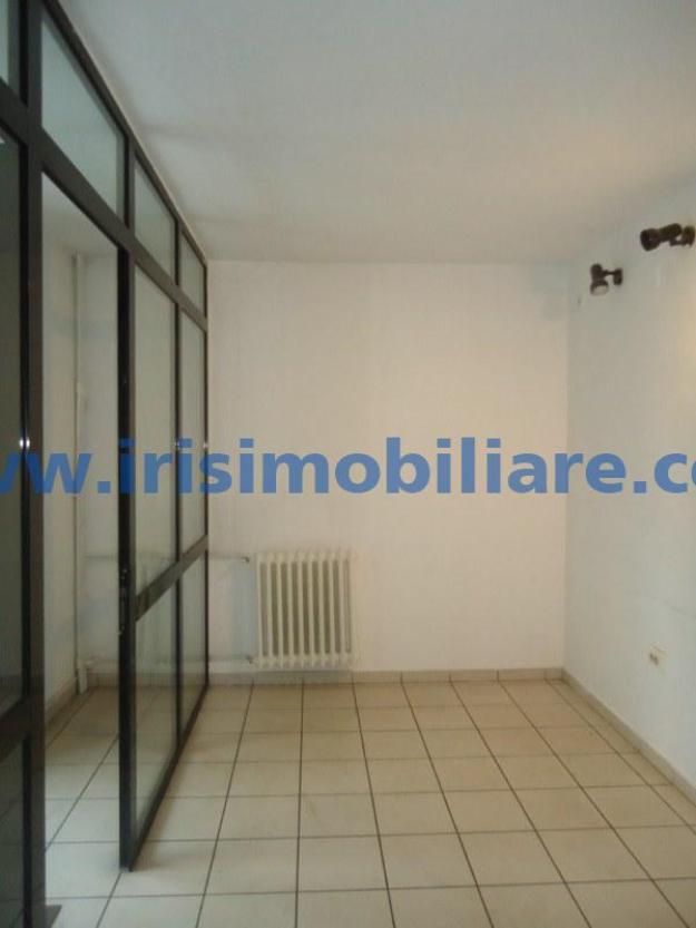 Spatiu birouri/apartament 3 camere parter, Constanta, centru - Pret | Preturi Spatiu birouri/apartament 3 camere parter, Constanta, centru