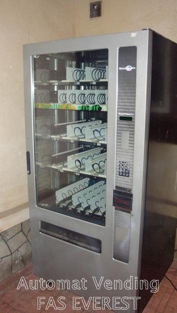 Automat vending pentru snack-uri, food, drinks etc. - Pret | Preturi Automat vending pentru snack-uri, food, drinks etc.