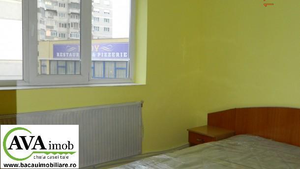 Ofer la vanzare apartament cu 3 camere decomandat in Narcisa - Pret | Preturi Ofer la vanzare apartament cu 3 camere decomandat in Narcisa