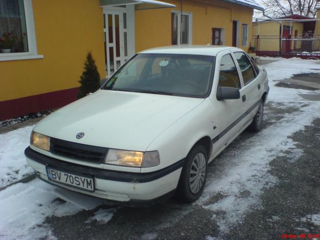 VAND OPEL VECTRA AN 1990 INMATRICULAT 1200 EUR NEG - Pret | Preturi VAND OPEL VECTRA AN 1990 INMATRICULAT 1200 EUR NEG