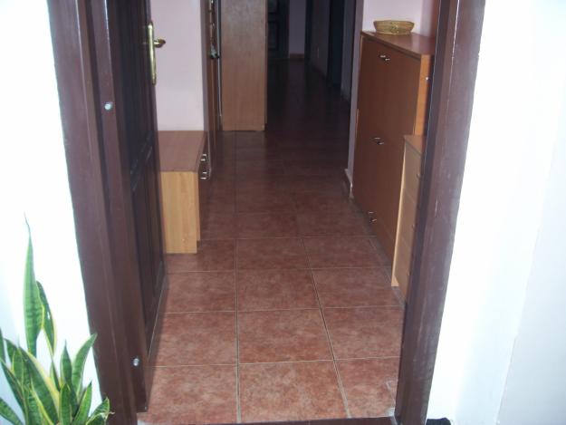 Vand apartament 4 camere confort 0 - Pret | Preturi Vand apartament 4 camere confort 0