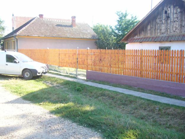 CASA IN ROSIORIB ORADEA 20KM DE ORADEA ZONA F LINISTITA 10000EURO - Pret | Preturi CASA IN ROSIORIB ORADEA 20KM DE ORADEA ZONA F LINISTITA 10000EURO