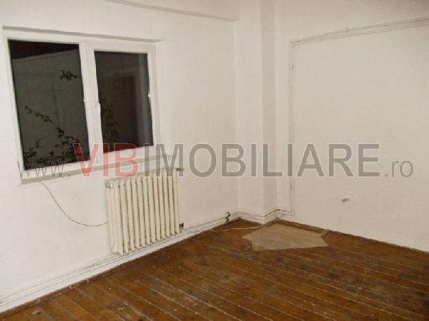 VIB13447 - Inchiriere apartament 3 camere,Chisinau - Basarabia - 300 euro. - Pret | Preturi VIB13447 - Inchiriere apartament 3 camere,Chisinau - Basarabia - 300 euro.