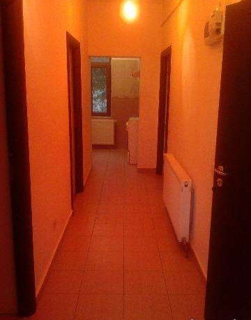 Apartament 3 camere Casa Poporului - Pret | Preturi Apartament 3 camere Casa Poporului