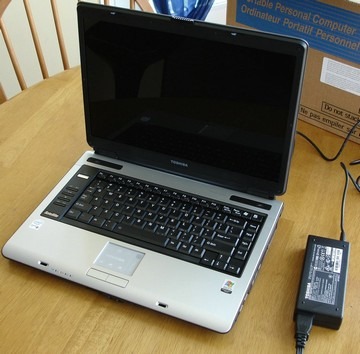 Laptop Toshiba a100-643,Core2Duo T2030,baterie 2h30-550 lei - Pret | Preturi Laptop Toshiba a100-643,Core2Duo T2030,baterie 2h30-550 lei