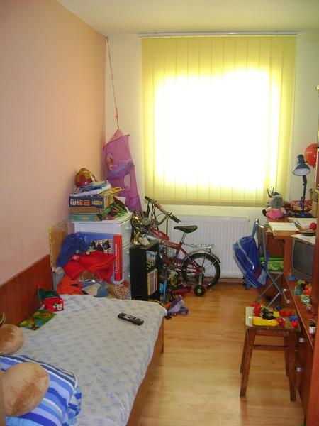 APARTAMENT 3 CAMERE,CAMPINA - Pret | Preturi APARTAMENT 3 CAMERE,CAMPINA