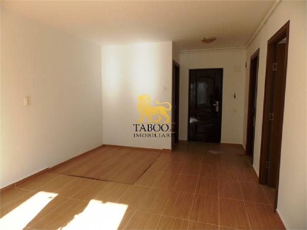 Apartament cu 2 camere nemobilate de inchiriat in Selimbar - Pret | Preturi Apartament cu 2 camere nemobilate de inchiriat in Selimbar