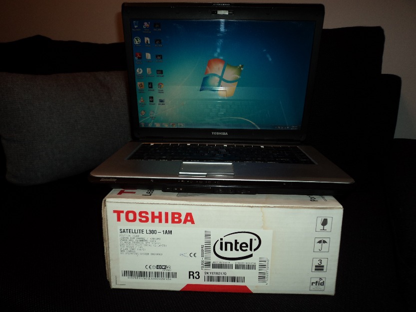 Toshiba Satellite l300 1AM 4gb Ram 2.00Ghz Dual Core - Pret | Preturi Toshiba Satellite l300 1AM 4gb Ram 2.00Ghz Dual Core