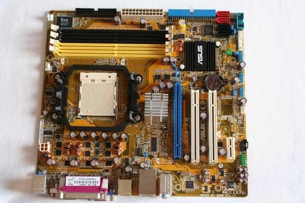 Placa de baza sh socket AM2 Asus M2A-VM ddr2 si Pci-Express - Pret | Preturi Placa de baza sh socket AM2 Asus M2A-VM ddr2 si Pci-Express