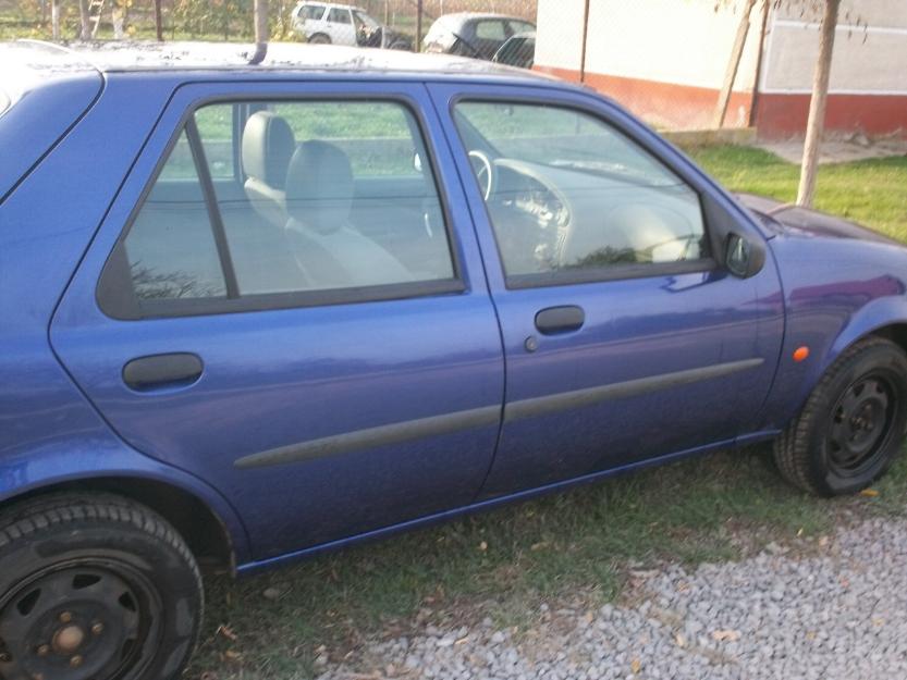 Usi ( portiere ) laterale Ford Fiesta an 1999 stanga - dreapta , fata - spate - Pret | Preturi Usi ( portiere ) laterale Ford Fiesta an 1999 stanga - dreapta , fata - spate