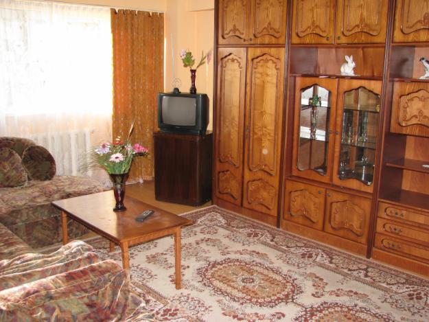 vand apartament 3 camere - Pret | Preturi vand apartament 3 camere