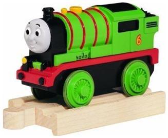 Locomotiva Percy electrica din seria Thomas Wooden Train - Pret | Preturi Locomotiva Percy electrica din seria Thomas Wooden Train