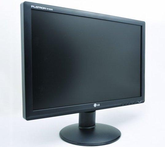 Vand Monitor 19