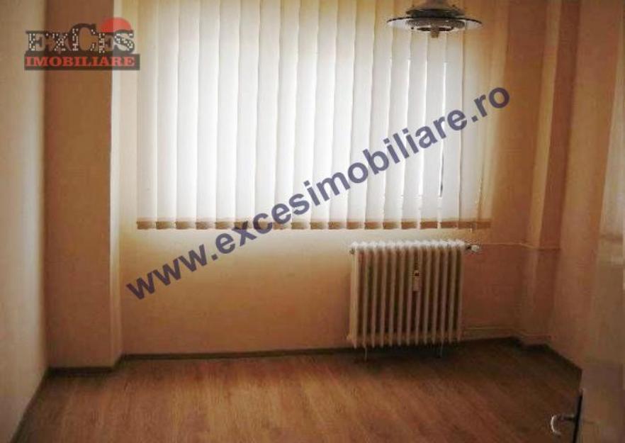 Apartament 2 camere zona Stefan cel Mare - 250 euro/luna - Pret | Preturi Apartament 2 camere zona Stefan cel Mare - 250 euro/luna