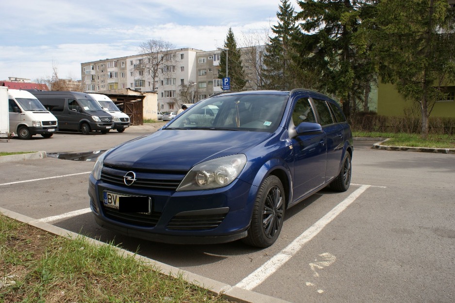 Opel Astra H break, 1.9 CDTI, 150cp,an.f.2005,Conditie f.buna.5350€ - Pret | Preturi Opel Astra H break, 1.9 CDTI, 150cp,an.f.2005,Conditie f.buna.5350€