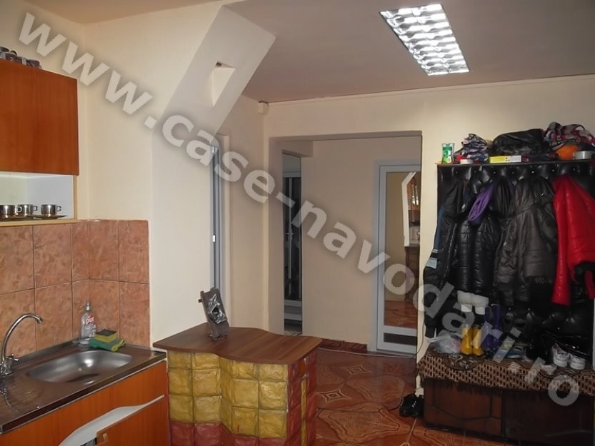 Apartament 3 camere de vinzare - Pret | Preturi Apartament 3 camere de vinzare