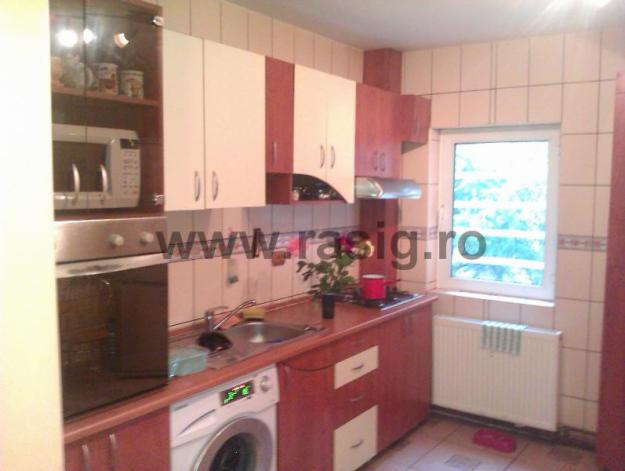 3 CAMERE, BRANCOVEANU-METROU, hol H, renovat, etaj 1, 90000 euro - Pret | Preturi 3 CAMERE, BRANCOVEANU-METROU, hol H, renovat, etaj 1, 90000 euro