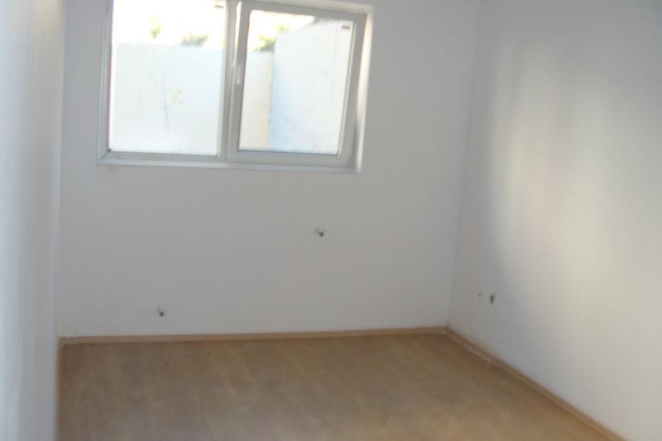 Apartament 3 camere de vanzare Cluj Floresti - Pret | Preturi Apartament 3 camere de vanzare Cluj Floresti
