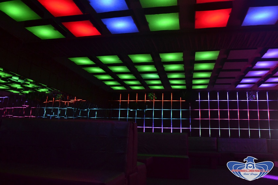 Decoratiuni Club Perne Tapitate Cu Led RGB - Pret | Preturi Decoratiuni Club Perne Tapitate Cu Led RGB