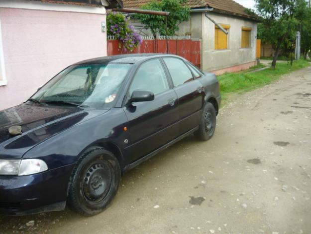 Vand urgent audi A4 inmatriculata in Ro - Pret | Preturi Vand urgent audi A4 inmatriculata in Ro