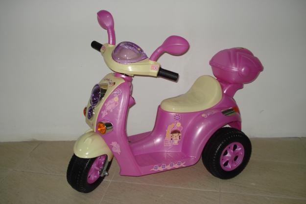 Motocicleta cu acumulator noua in cutie sigilata - Pret | Preturi Motocicleta cu acumulator noua in cutie sigilata