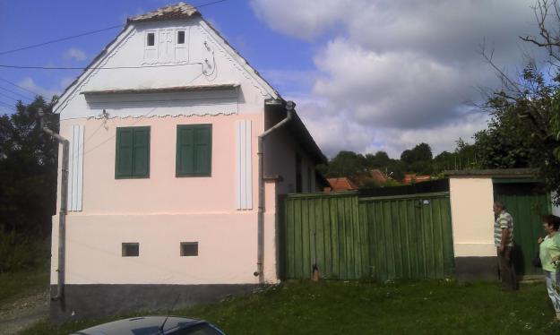 Casa la tara la 35 km de Sibiu, sat Gusu, comuna Ludos - Pret | Preturi Casa la tara la 35 km de Sibiu, sat Gusu, comuna Ludos