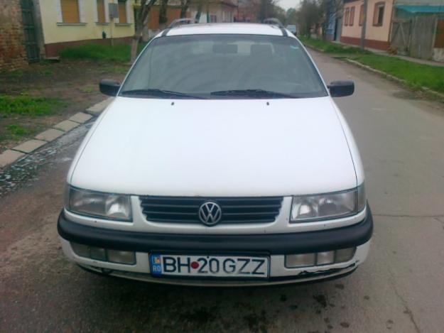 VW. Passat Intermediar.Motor 1,8 Benzina.An 1994.06. Pret 1599euro - Pret | Preturi VW. Passat Intermediar.Motor 1,8 Benzina.An 1994.06. Pret 1599euro