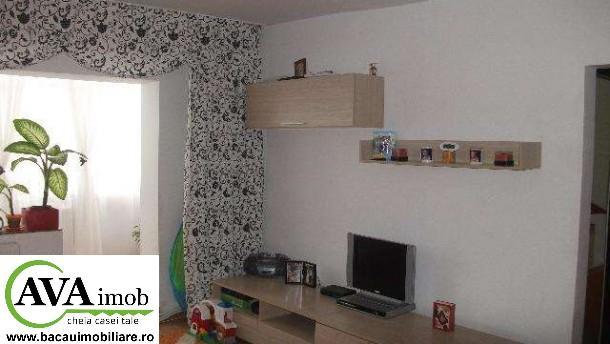 Vand apartament cu 2 camere in Zona Carpati, la etajul 2, mobilat - Pret | Preturi Vand apartament cu 2 camere in Zona Carpati, la etajul 2, mobilat