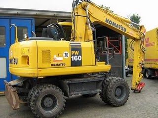 Excavator Komatsu PW160-7 de vanzare sau pt leasing second hand ore putine vand excavator mobil pe roti second hand impo - Pret | Preturi Excavator Komatsu PW160-7 de vanzare sau pt leasing second hand ore putine vand excavator mobil pe roti second hand impo