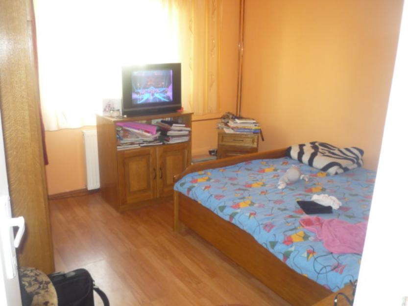 Apartament 3 camere oradea cu similar in cluj - Pret | Preturi Apartament 3 camere oradea cu similar in cluj