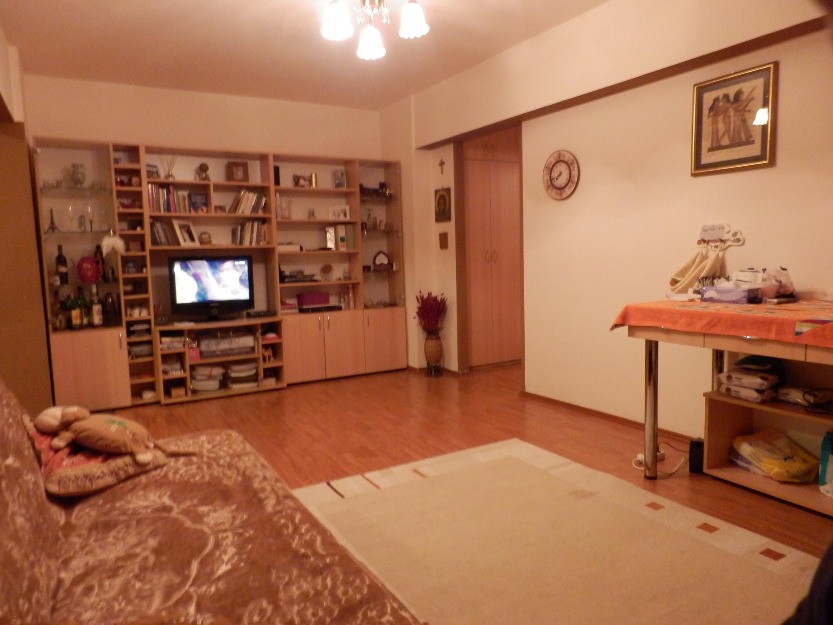 Apartament in bloc - 2 camere, Basarabia - Pret | Preturi Apartament in bloc - 2 camere, Basarabia