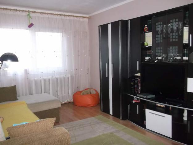 Vand apartament 2 camere - Pret | Preturi Vand apartament 2 camere