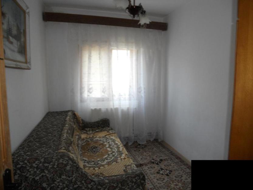 Vanzare apartament 3 camere Targu-Jiu - Pret | Preturi Vanzare apartament 3 camere Targu-Jiu