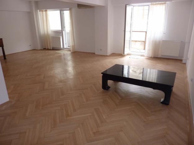 Univesitate Bloc Toma Caragiu, apartament 4 camere - Pret | Preturi Univesitate Bloc Toma Caragiu, apartament 4 camere