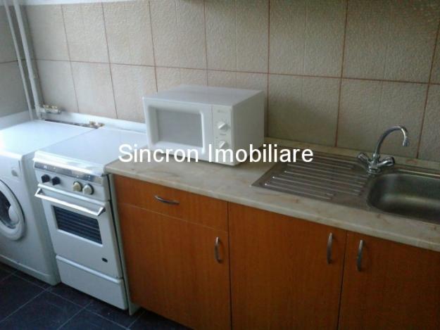 Inchiriere 3 camere modern Pantelimon - Piata Delfinului - Pret | Preturi Inchiriere 3 camere modern Pantelimon - Piata Delfinului