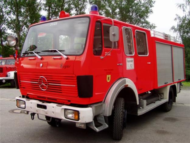 Autospeciala de stins incendii cu apa si spuma Ziegler-Mercedes - Pret | Preturi Autospeciala de stins incendii cu apa si spuma Ziegler-Mercedes