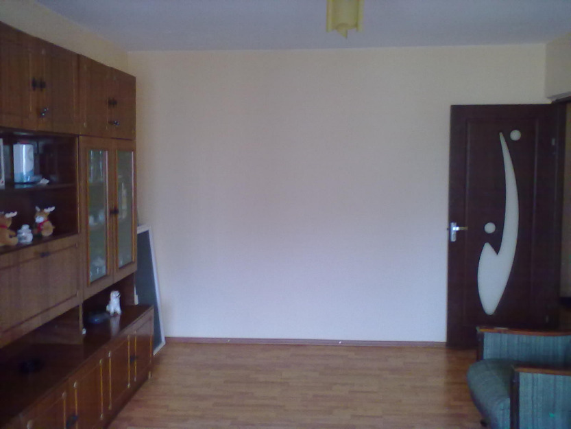 Vand apartament 3 camere - Pret | Preturi Vand apartament 3 camere