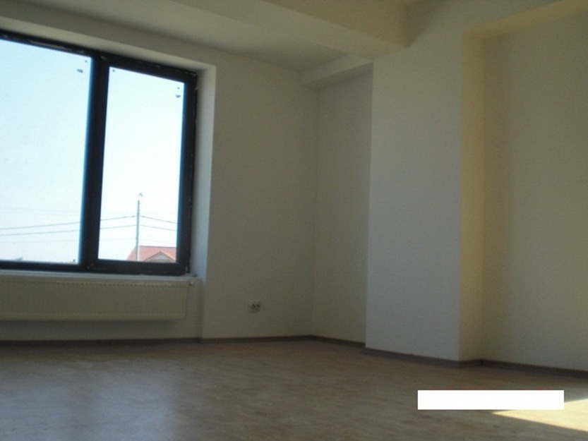 Apartament 4 camere Otopeni +curte 80mp - Pret | Preturi Apartament 4 camere Otopeni +curte 80mp