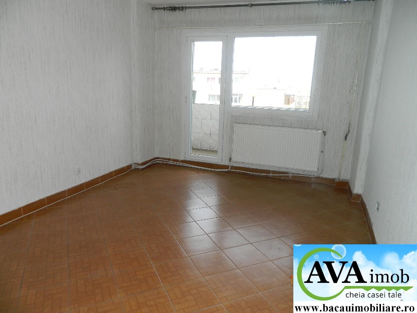 Vand urgent apartament cu 3 camere decomandat pe Republicii - Pret | Preturi Vand urgent apartament cu 3 camere decomandat pe Republicii