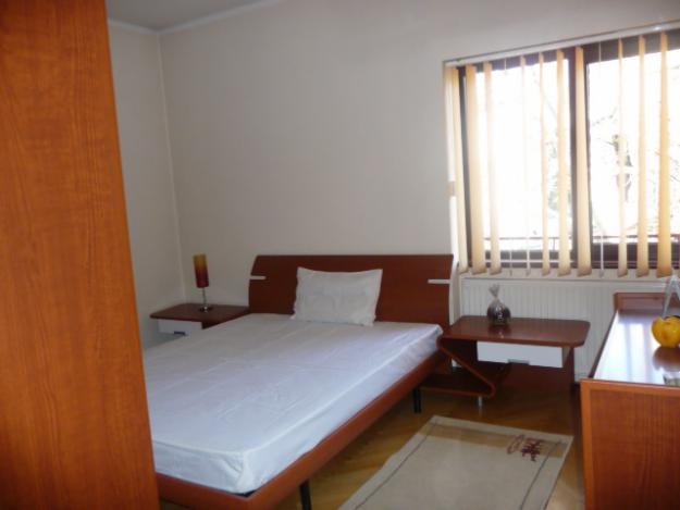 Apartament cu 4 camere - Cotroceni - Pret | Preturi Apartament cu 4 camere - Cotroceni