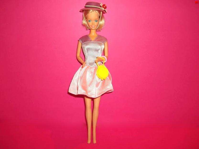 jucarii papusa barbie de la mattel din anul cap 1976 si corp 1966 made taiwan - Pret | Preturi jucarii papusa barbie de la mattel din anul cap 1976 si corp 1966 made taiwan