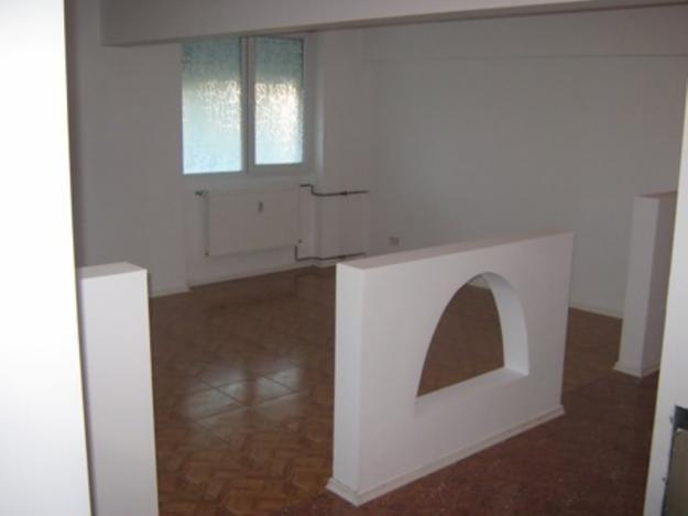 Apartament 4 camere - Colentina decomandat - Pret | Preturi Apartament 4 camere - Colentina decomandat