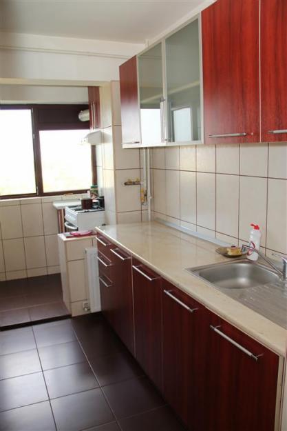 Apartament 4 camere - Pret | Preturi Apartament 4 camere